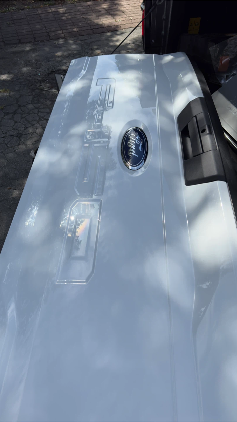 White Ford F-150 Tailgate - photo 4