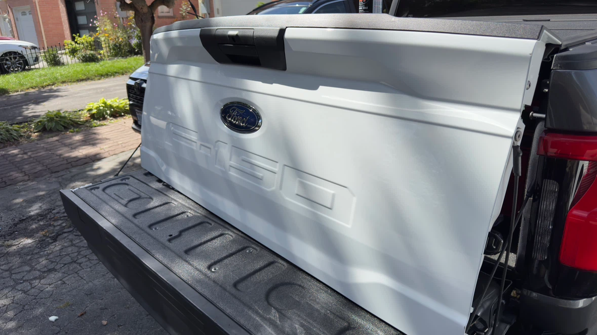 White Ford F-150 Tailgate - photo 5