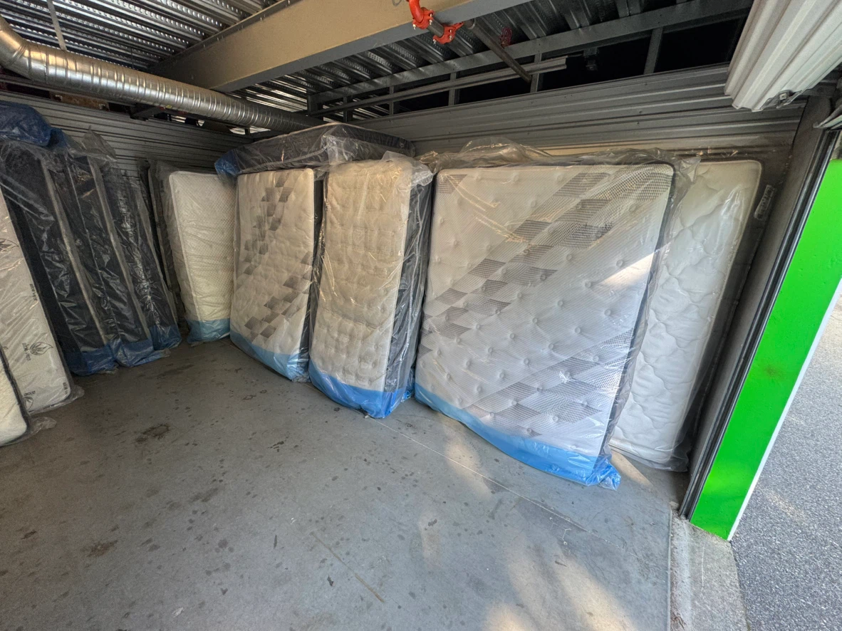 Brand new queen size mattresses (delivery is available)