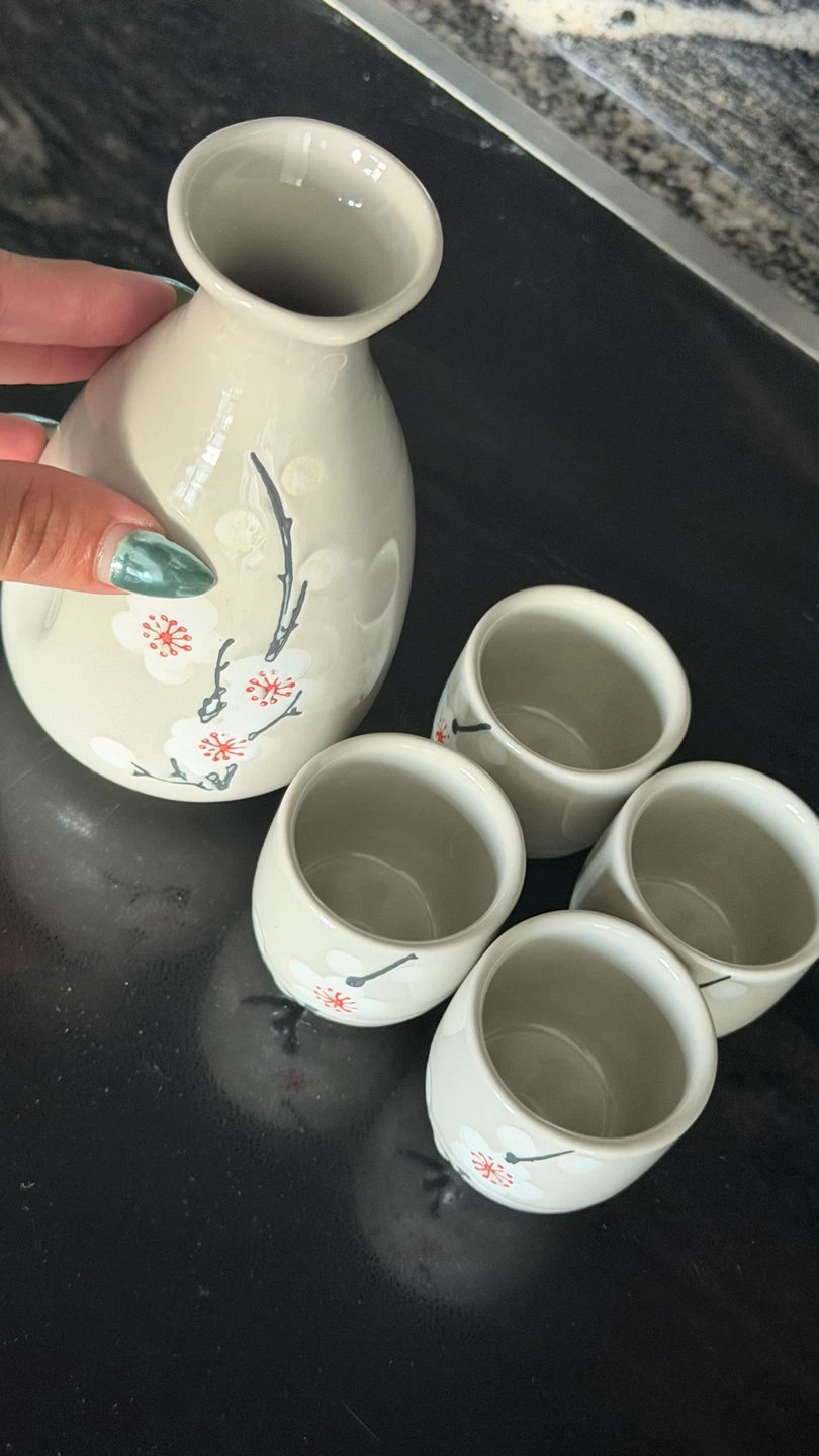Ceramic Sake Set with Floral Pattern - photo 4