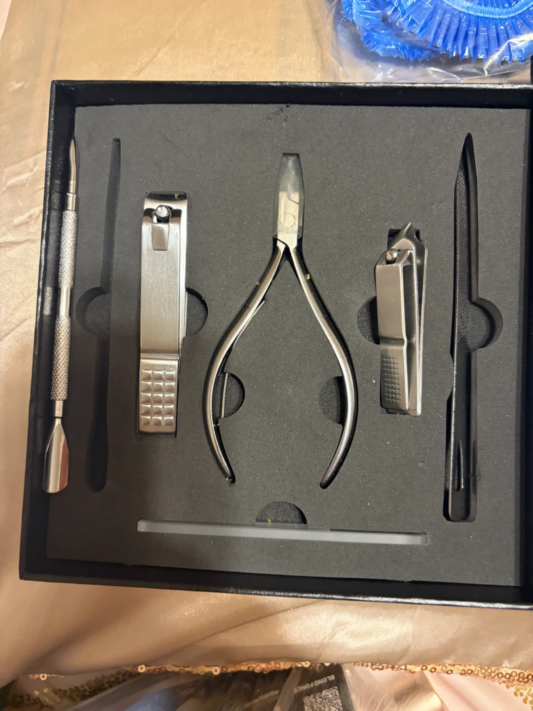 NEOVN Professional Manicure Set