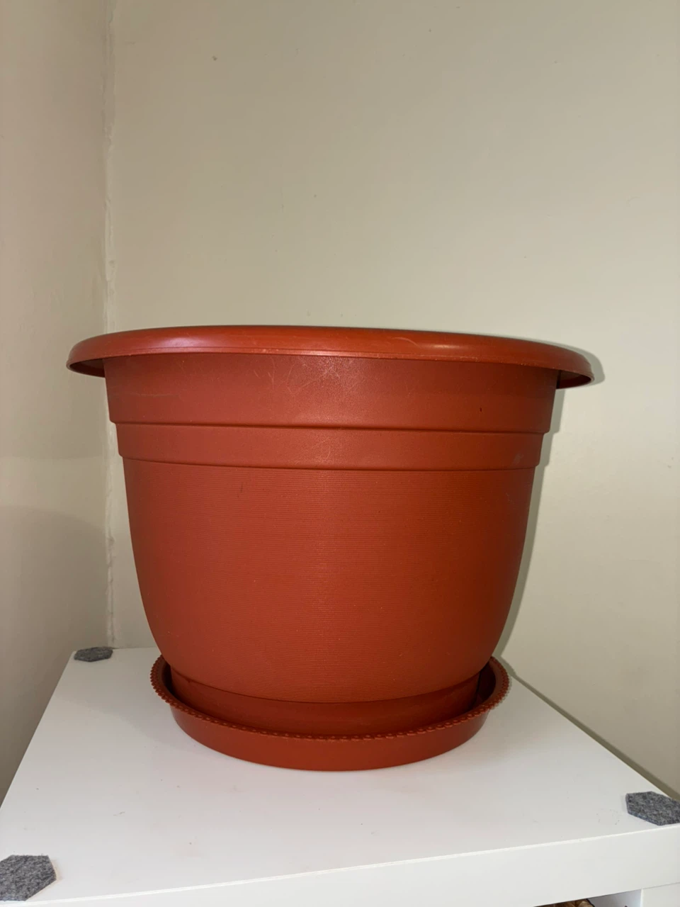 🏈 Large Terracotta Colored Plant Pot