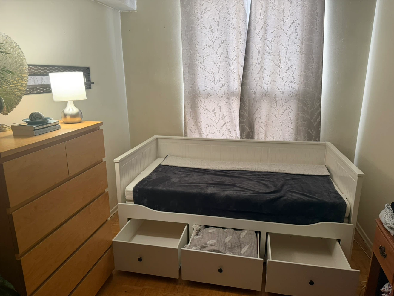 IKEA HEMNES Daybed Frame with 3 Drawers - White