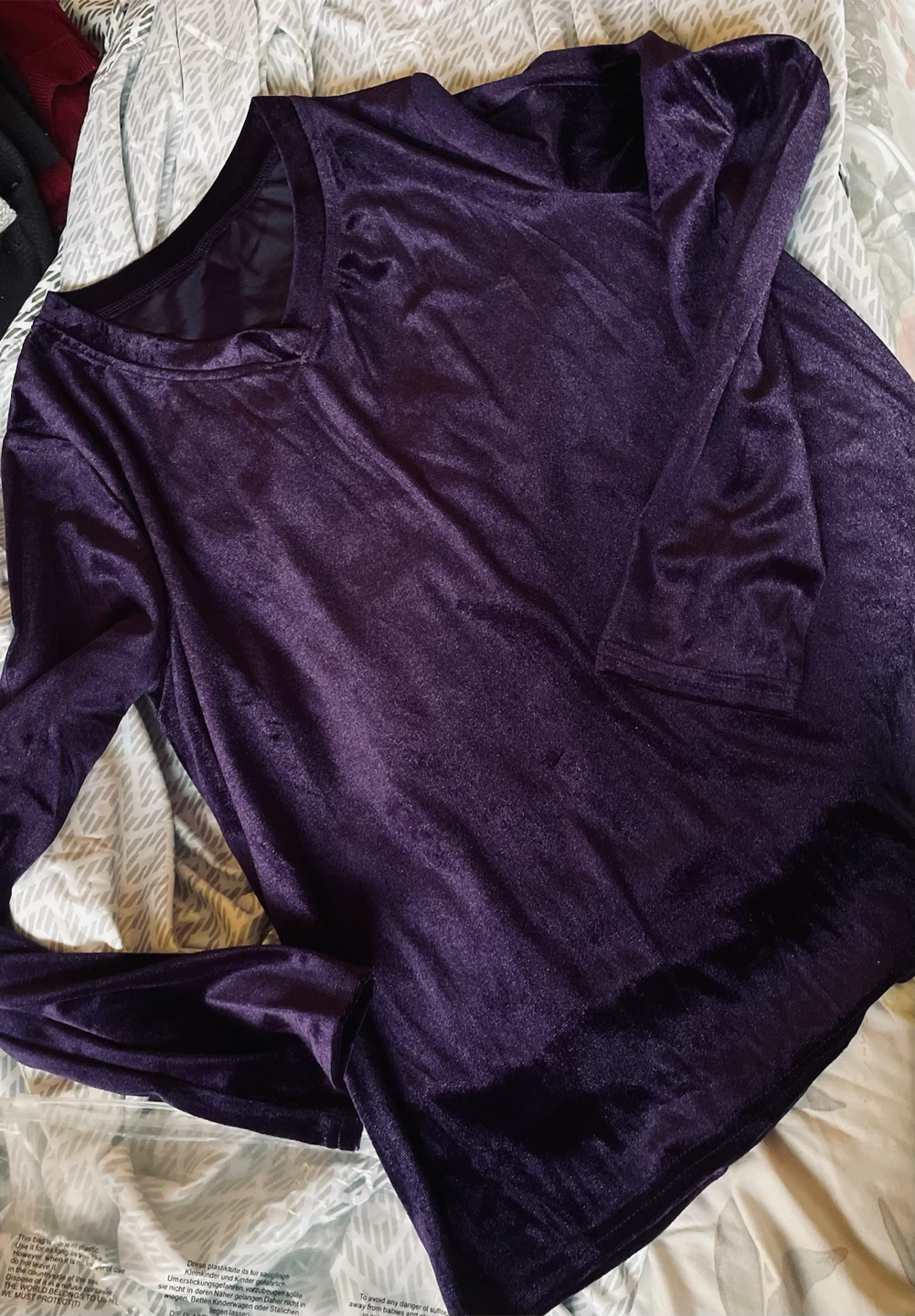 Dark Purple Velvet V-Neck Long Sleeve Top