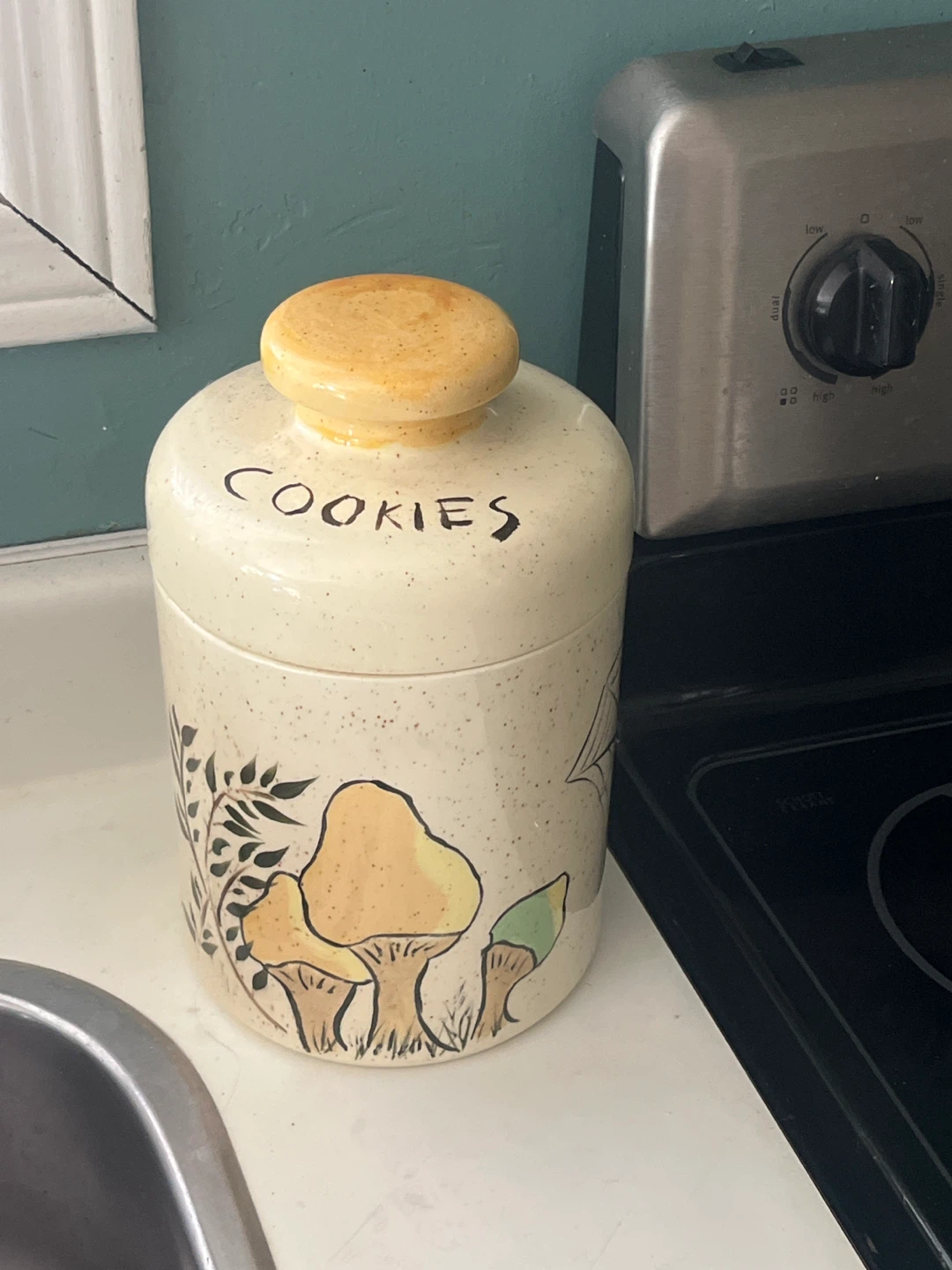 Ceramic Mushroom Cookie Jar - photo 2