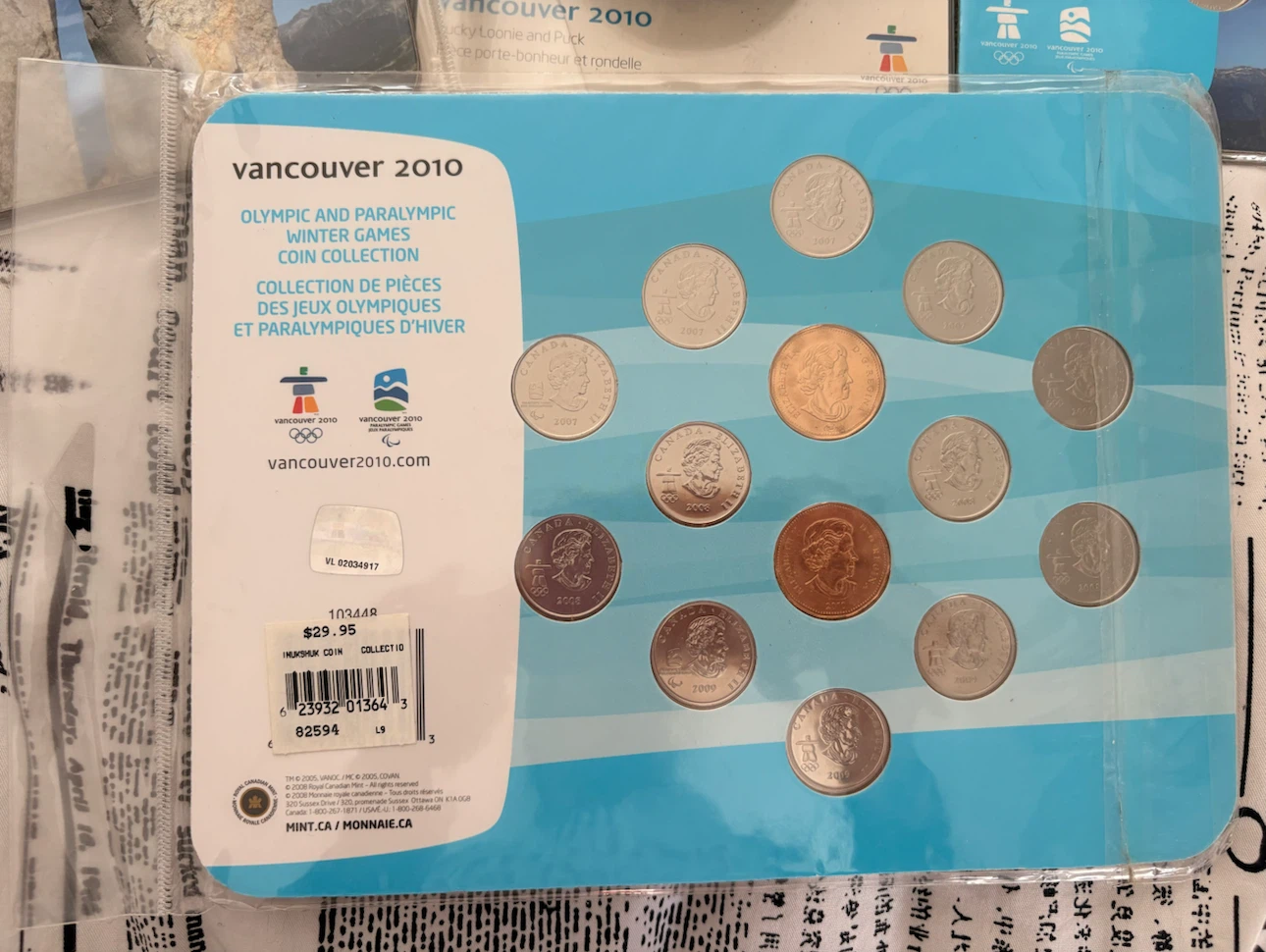 Vancouver 2010 Olympic Coin and Puck Collection - photo 3