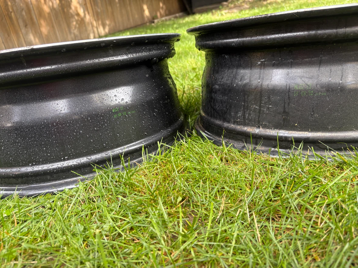 OEM BMW 18 inch Rims 5x120 - photo 2
