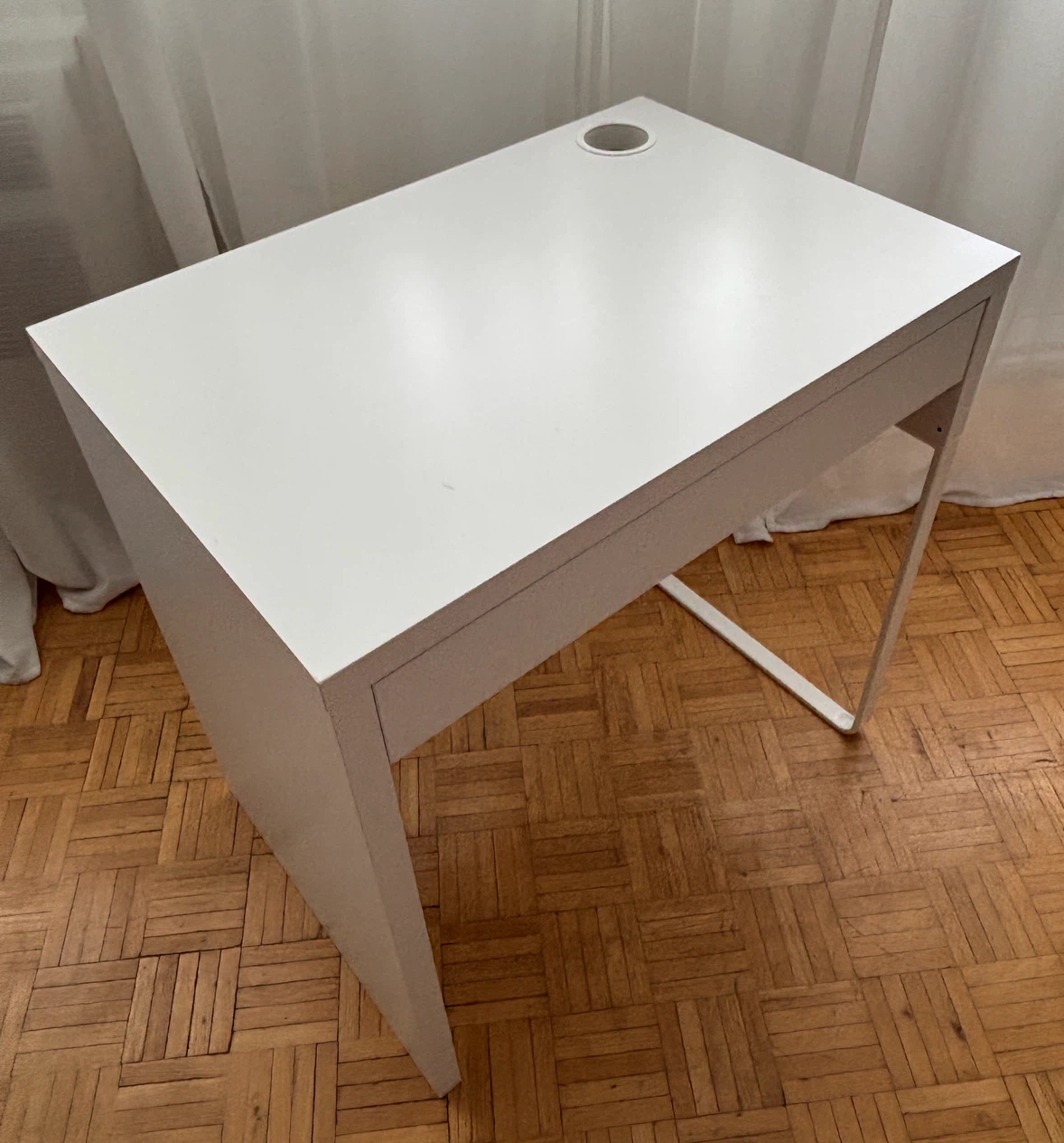 IKEA MICKE Desk with Drawer - photo 3