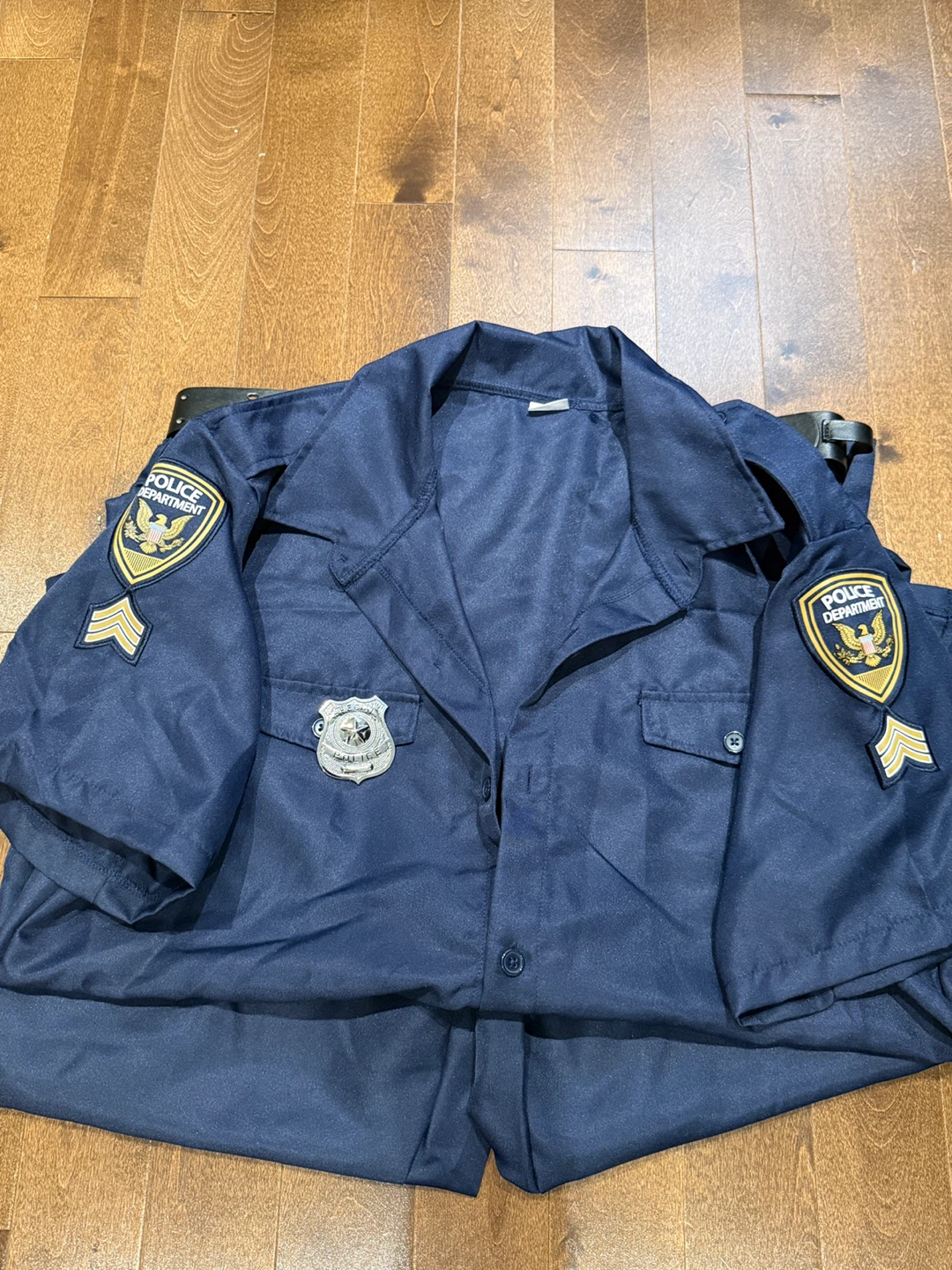 Spirit Halloween Police Officer Costume - Adult XL - photo 3