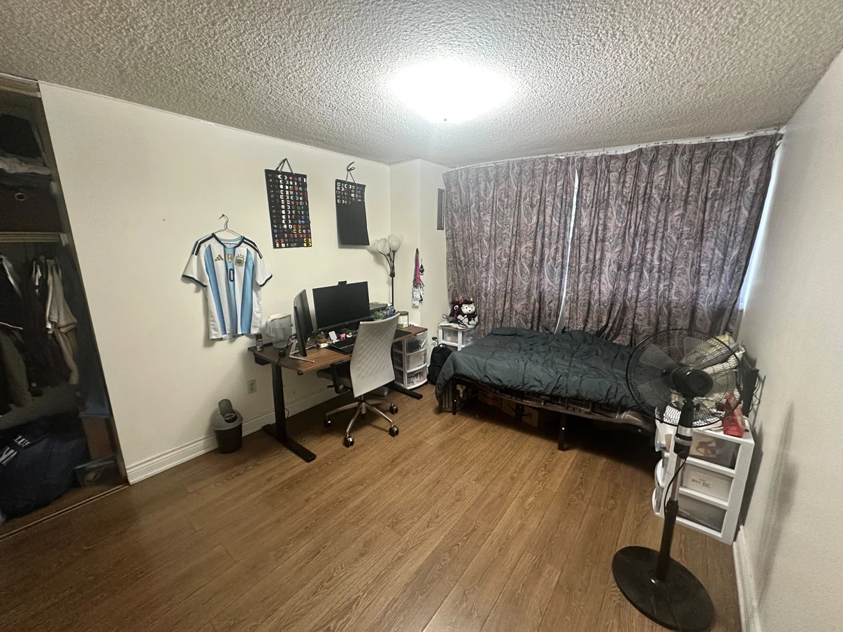 1 room available in 3 rooms shared apartment