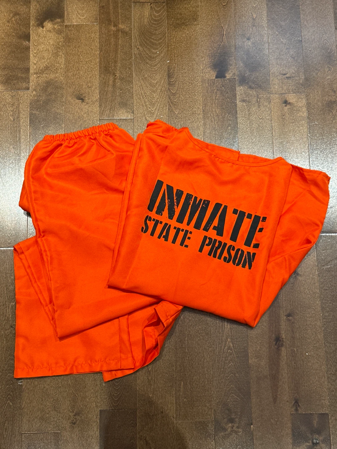 Spirit Halloween Inmate Costume Plus size - photo 2