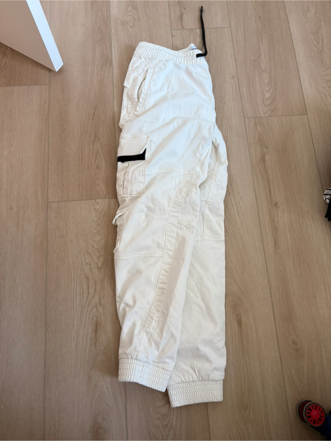 Bershka White Cargo Joggers Size Large - photo 4
