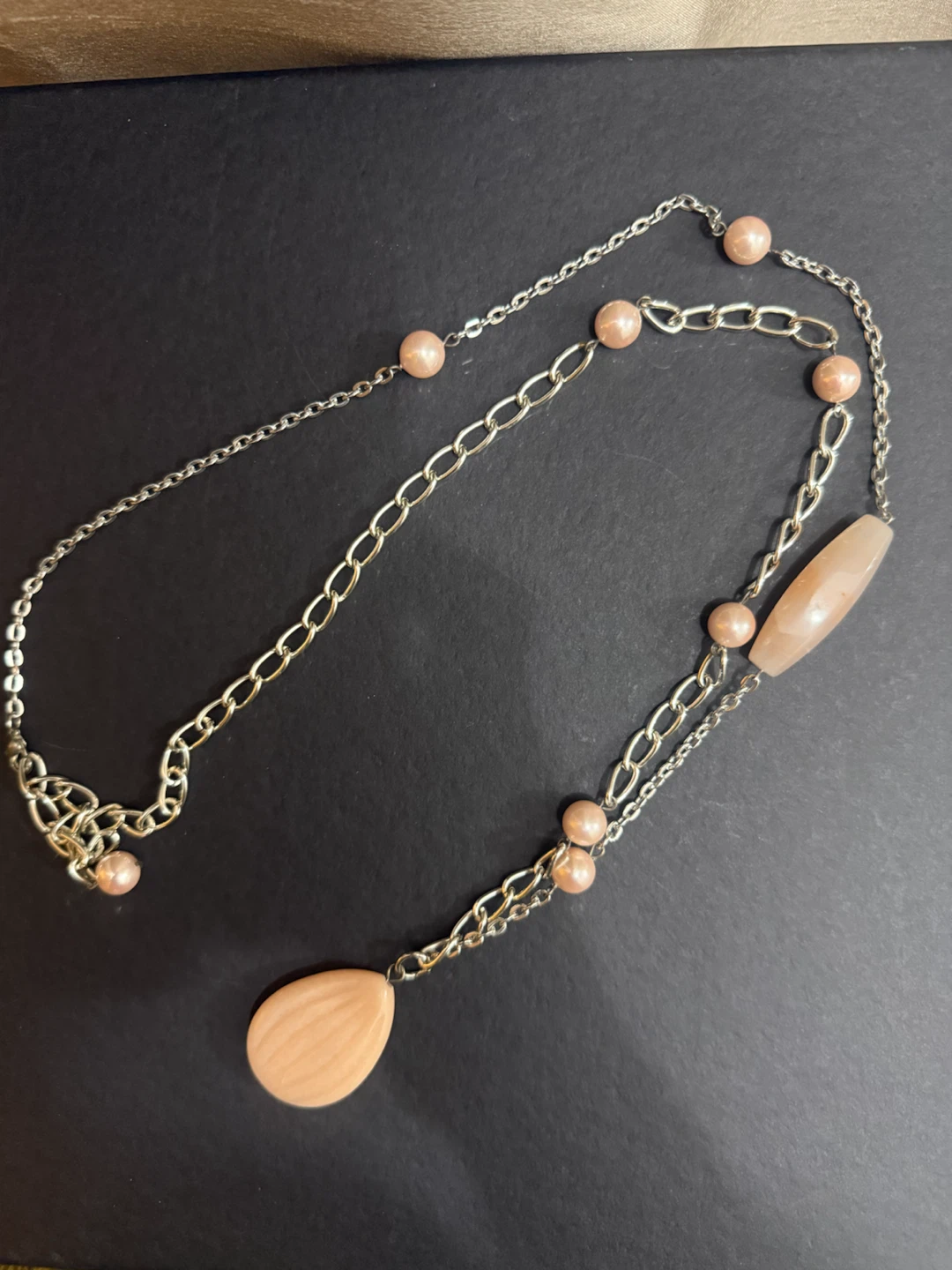 🏈Pink Beaded Pendant Necklace