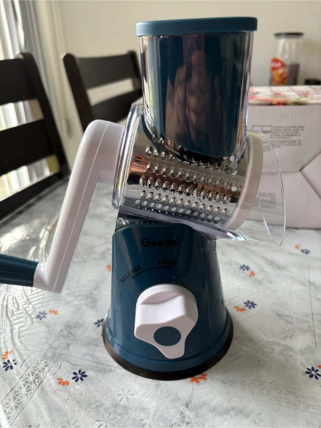 Geedel 3-in-1 Rotary Cheese Grater – New - photo 4
