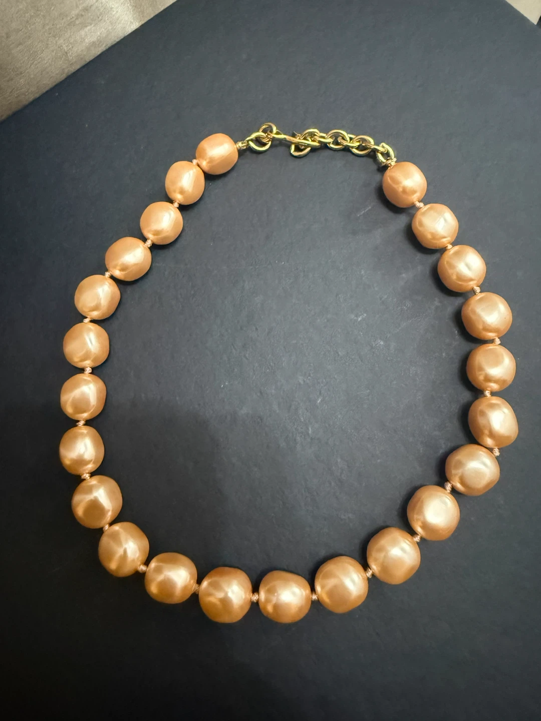 🏈Vintage Gold Tone Faux Pearl Necklace