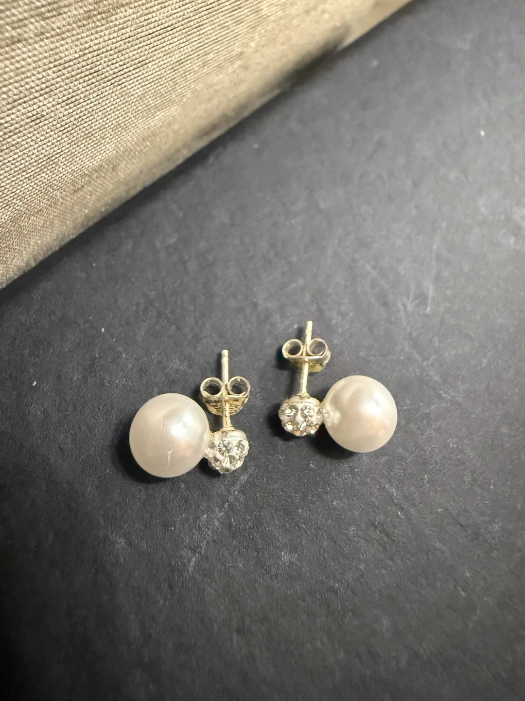 🏈Pearl and Crystal Stud Earrings