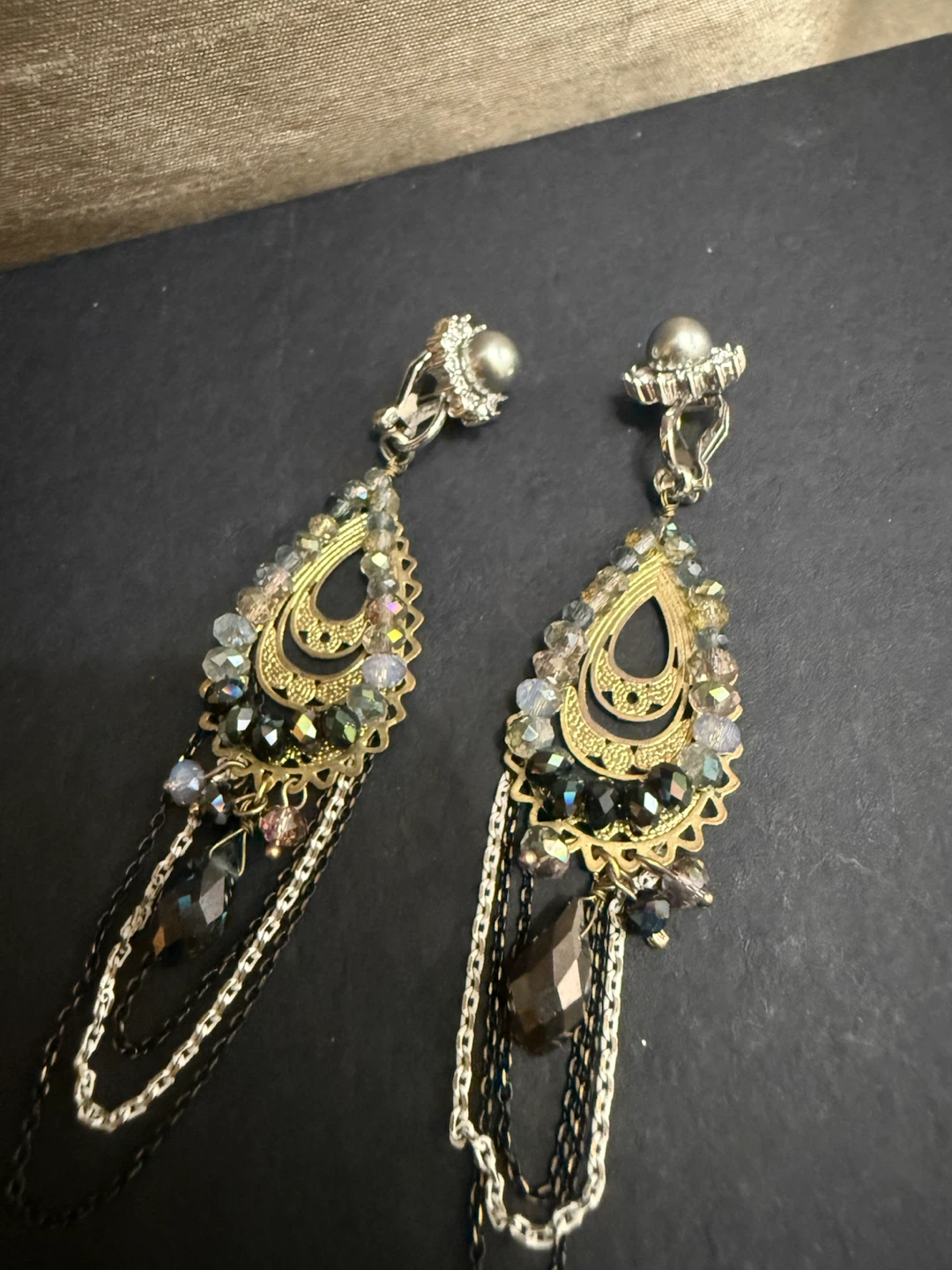 🏈Crystal and Chain Dangle Clip-On Earrings