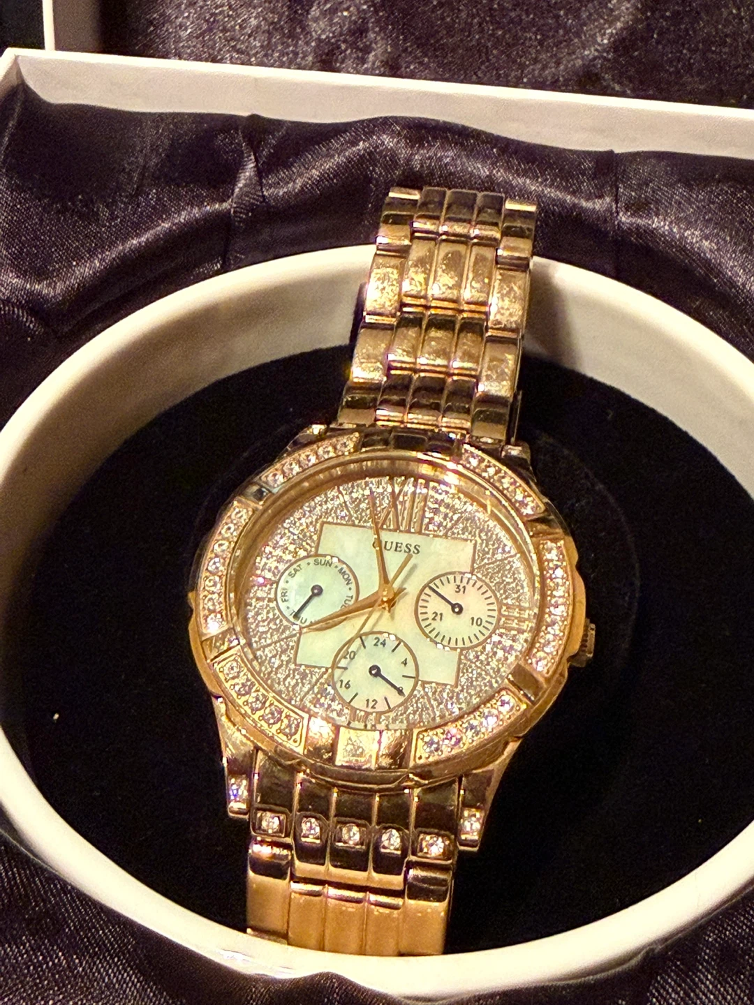 Guess gold-tone crystal watch - photo 3