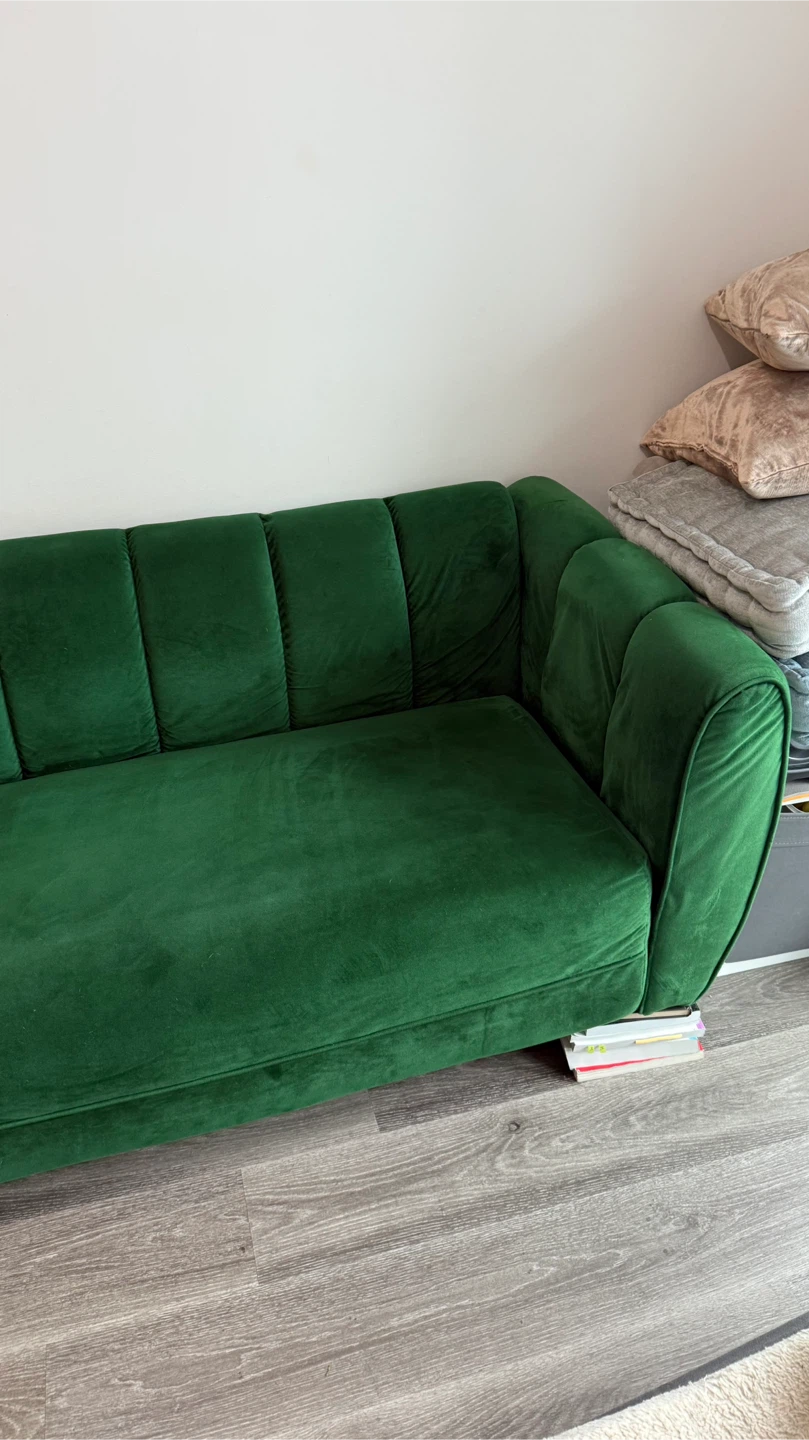 Emerald Green Velvet Sofa - photo 3