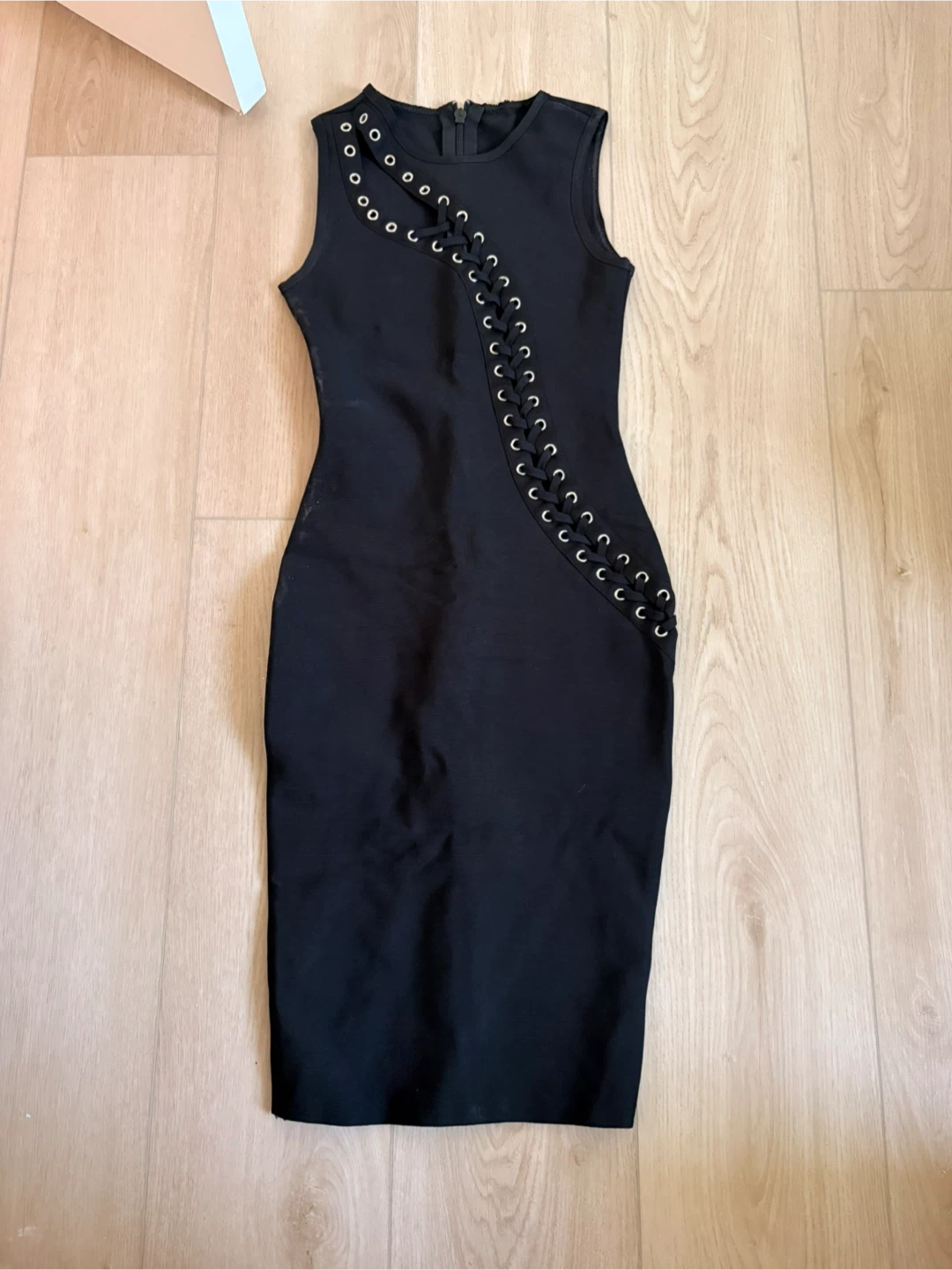 Black sleeveless lace-up dress