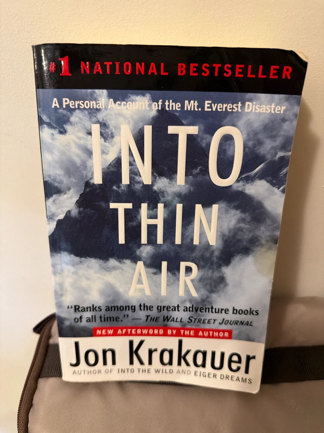 🏈 Into Thin Air by Jon Krakauer