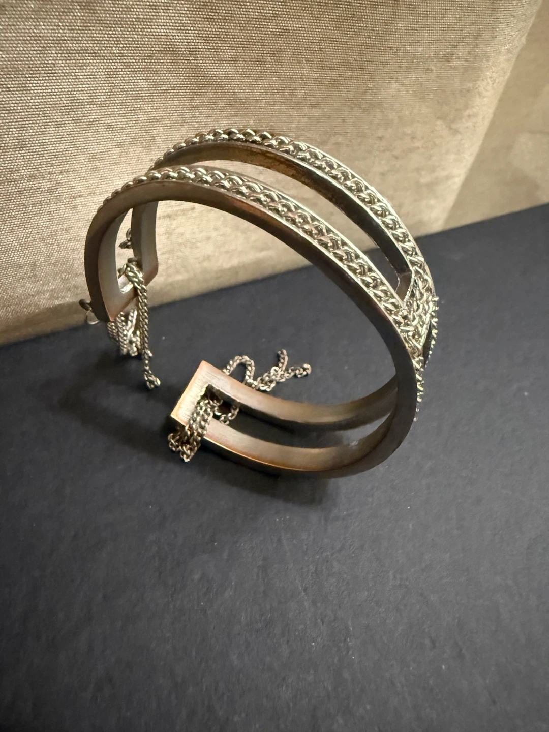 🏈Silver-Tone Chain Link Cuff Bracelet