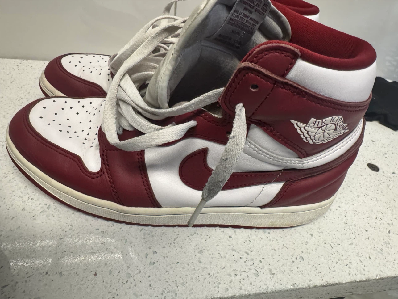 Nike Air Jordan 1 High Red and White - photo 3