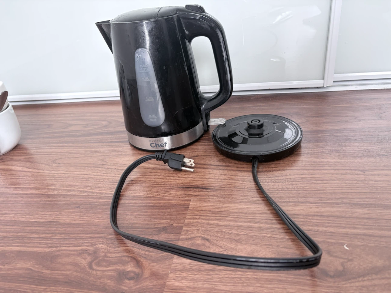 Master Chef Electric Kettle