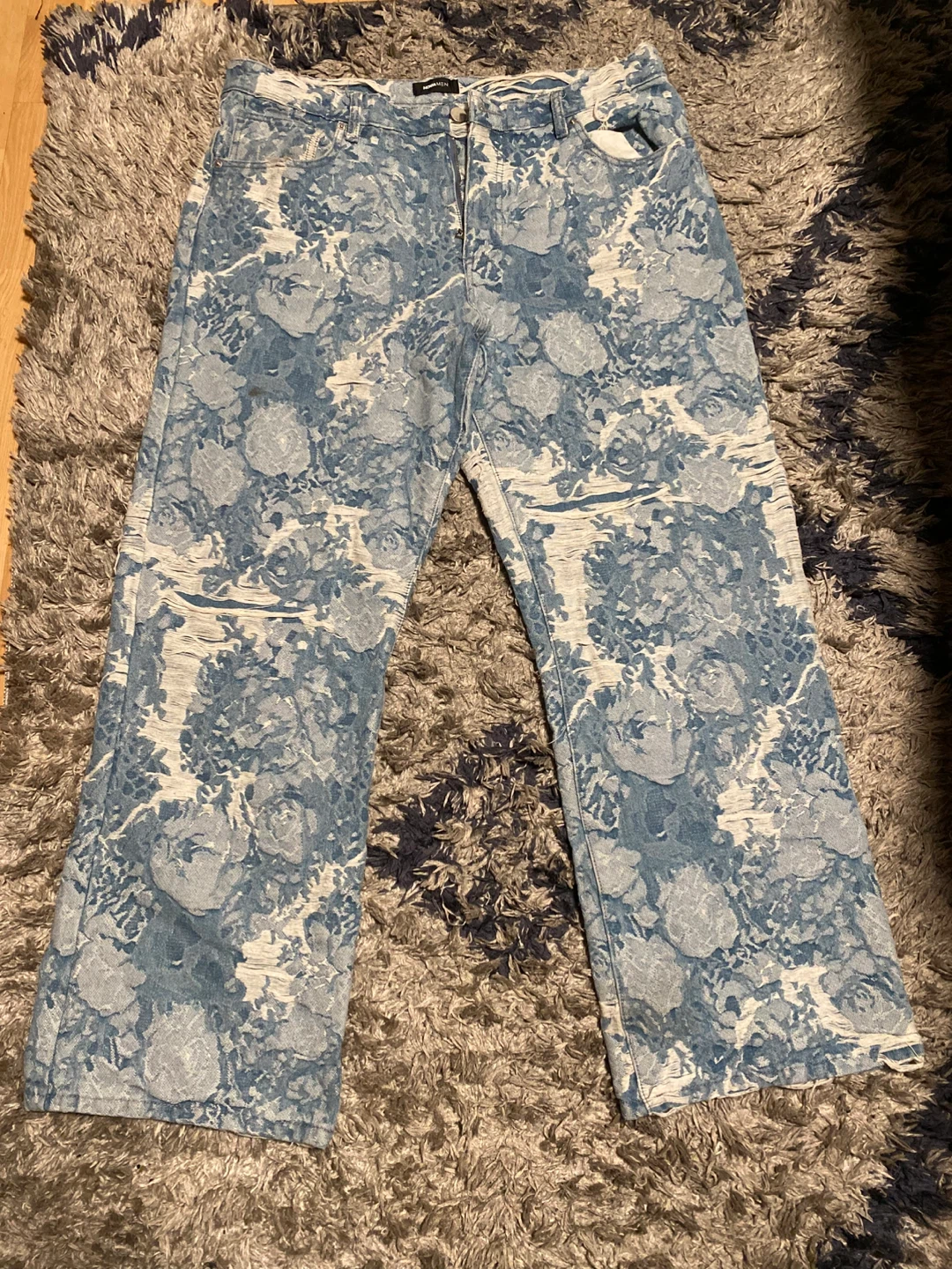 Novamen Floral Print Jeans