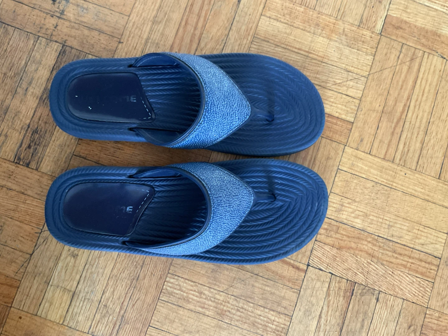🏈OOFOS OOriginal Thong Sandals Navy