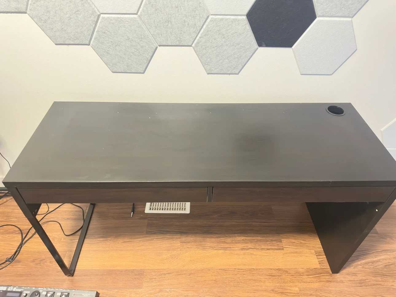 55 inch desk - photo 2