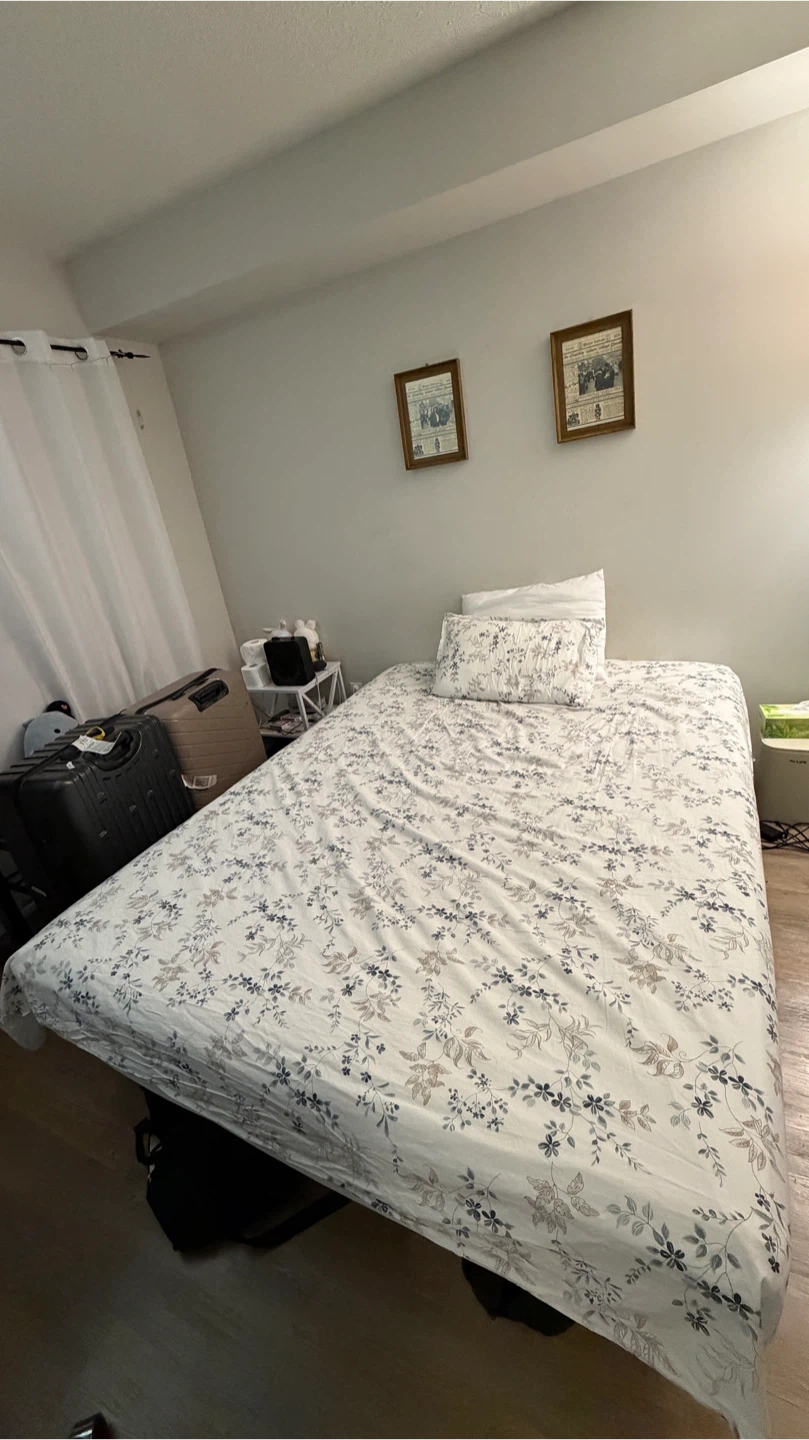 Metal bed frame with mattress - Urgent salee!!! - photo 2