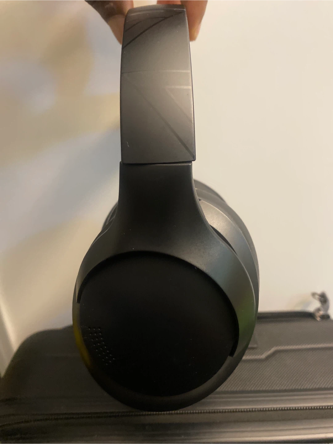 Black Over-Ear Headphones - photo 3