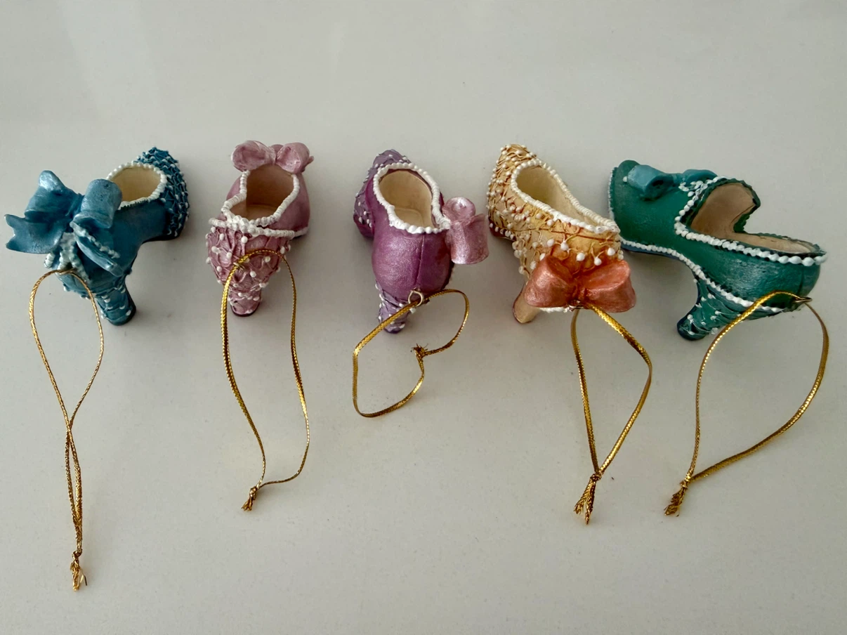 Set of 5 High Heel Shoe Ornaments - photo 3