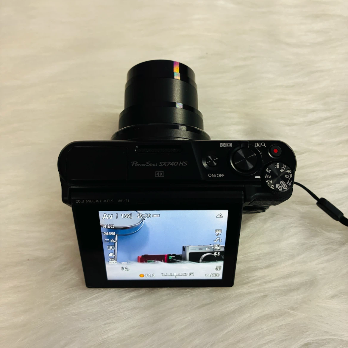 Canon Powershot SX740 HS - photo 3