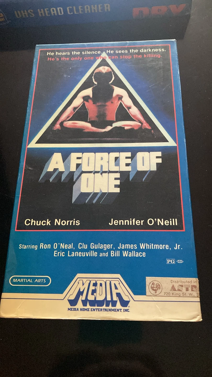 A Force of One VHS Tape - Chuck Norris