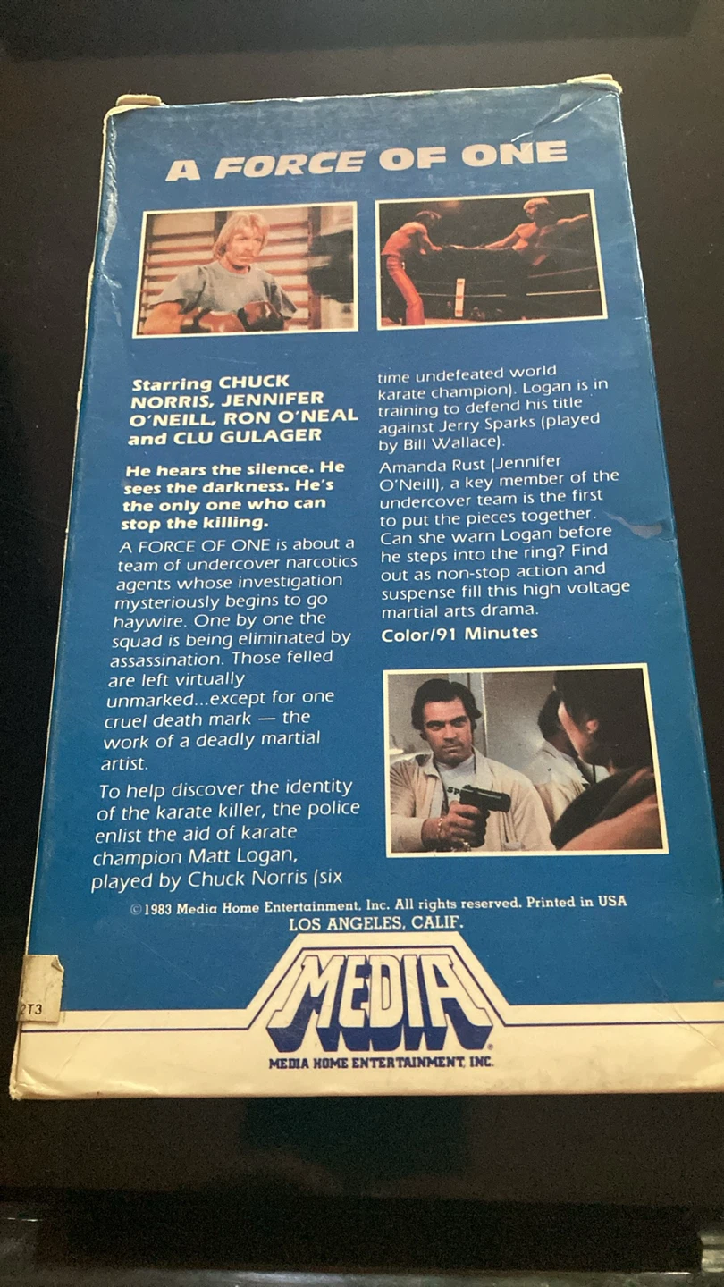 A Force of One VHS Tape - Chuck Norris - photo 2