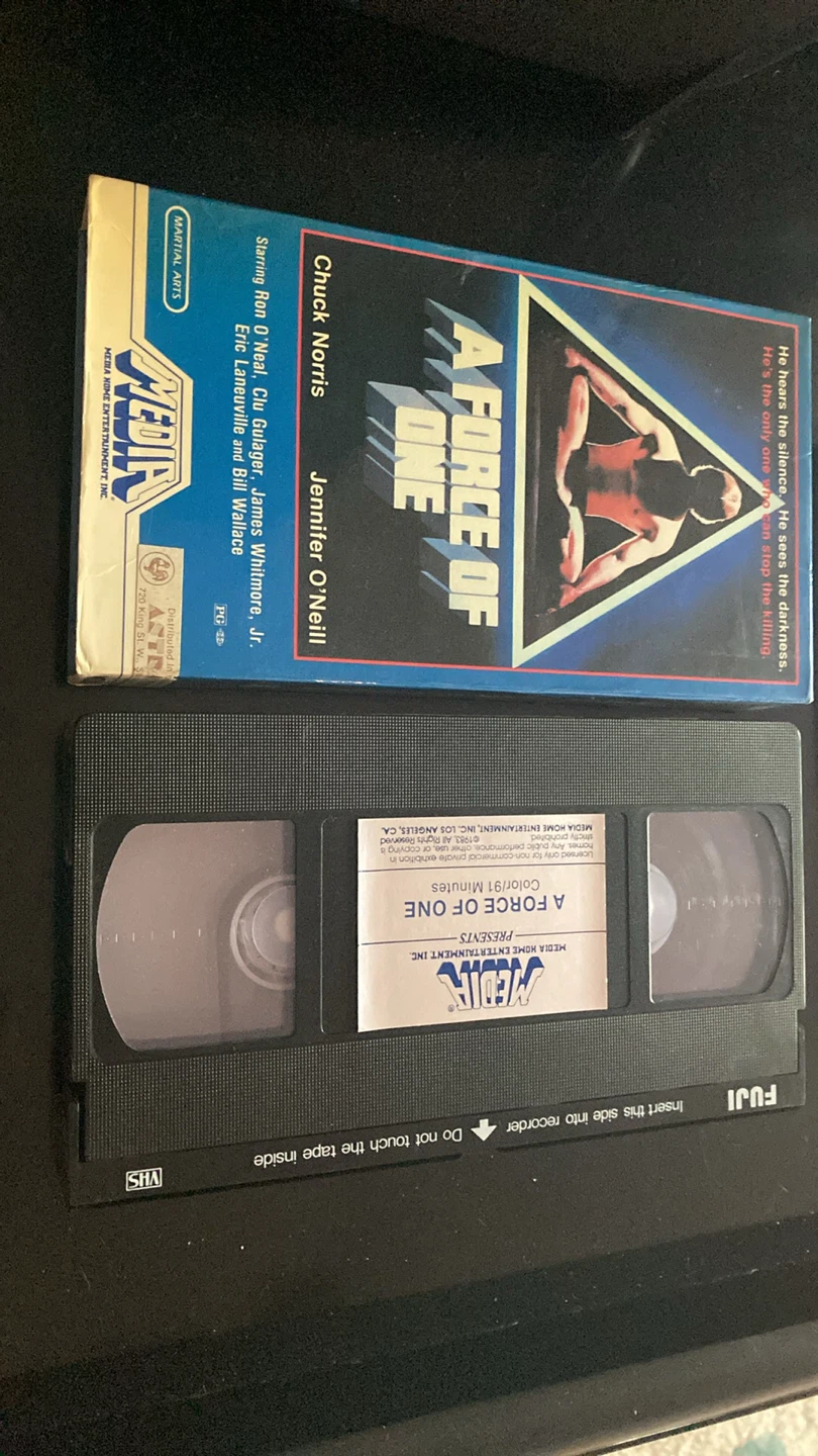 A Force of One VHS Tape - Chuck Norris - photo 3