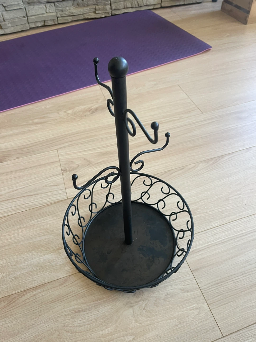 Black Metal Mug Tree and Storage Basket - photo 2
