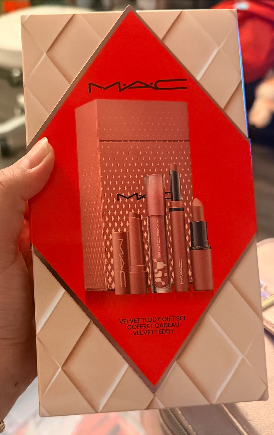MAC Velvet Teddy Gift Set