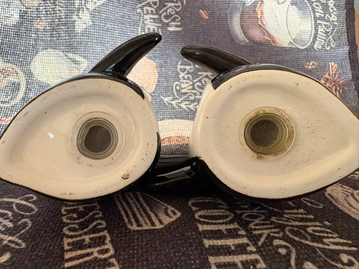 Ceramic Penguin Salt and Pepper Shakers - photo 3