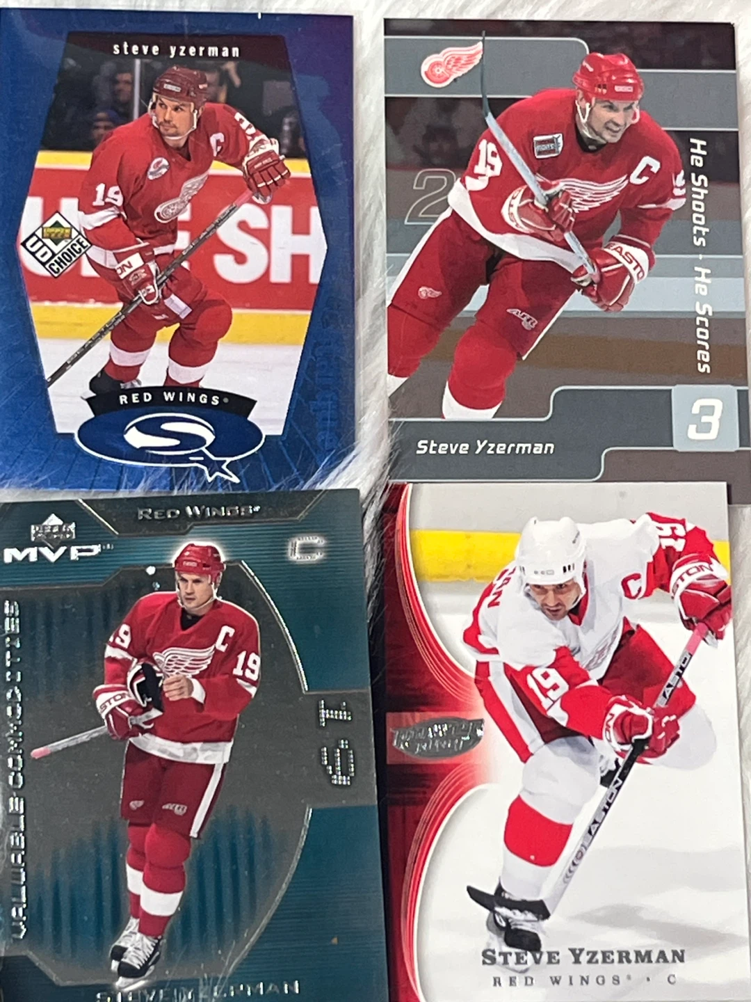 Detroit Red Wings Rug + Free Yzerman Commemorative Lot! - photo 3