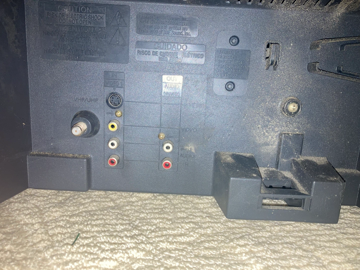 Sony Trinitron CRT Television With Remote - Working - photo 2