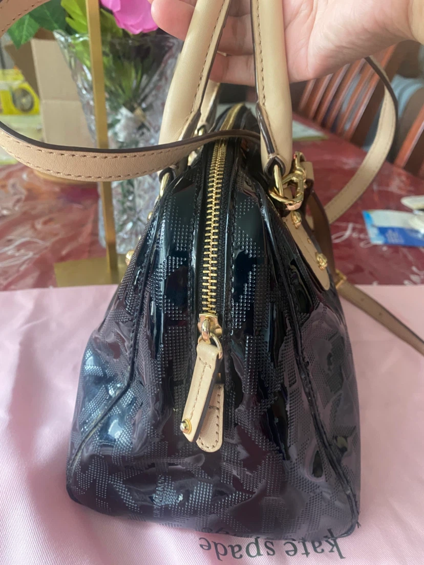 Michael Kors patent leather monogram handbag - photo 2