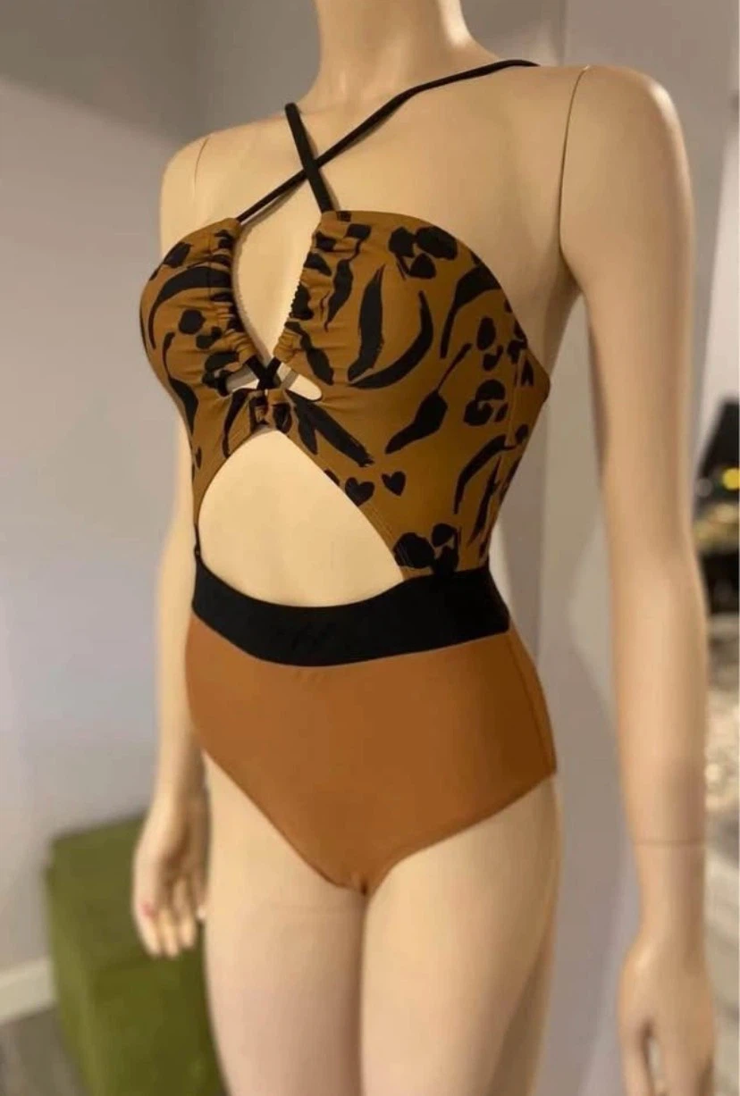 🏈 NEW CUPSHE Cut-Out One-Piece Swimsuit XS - photo 3