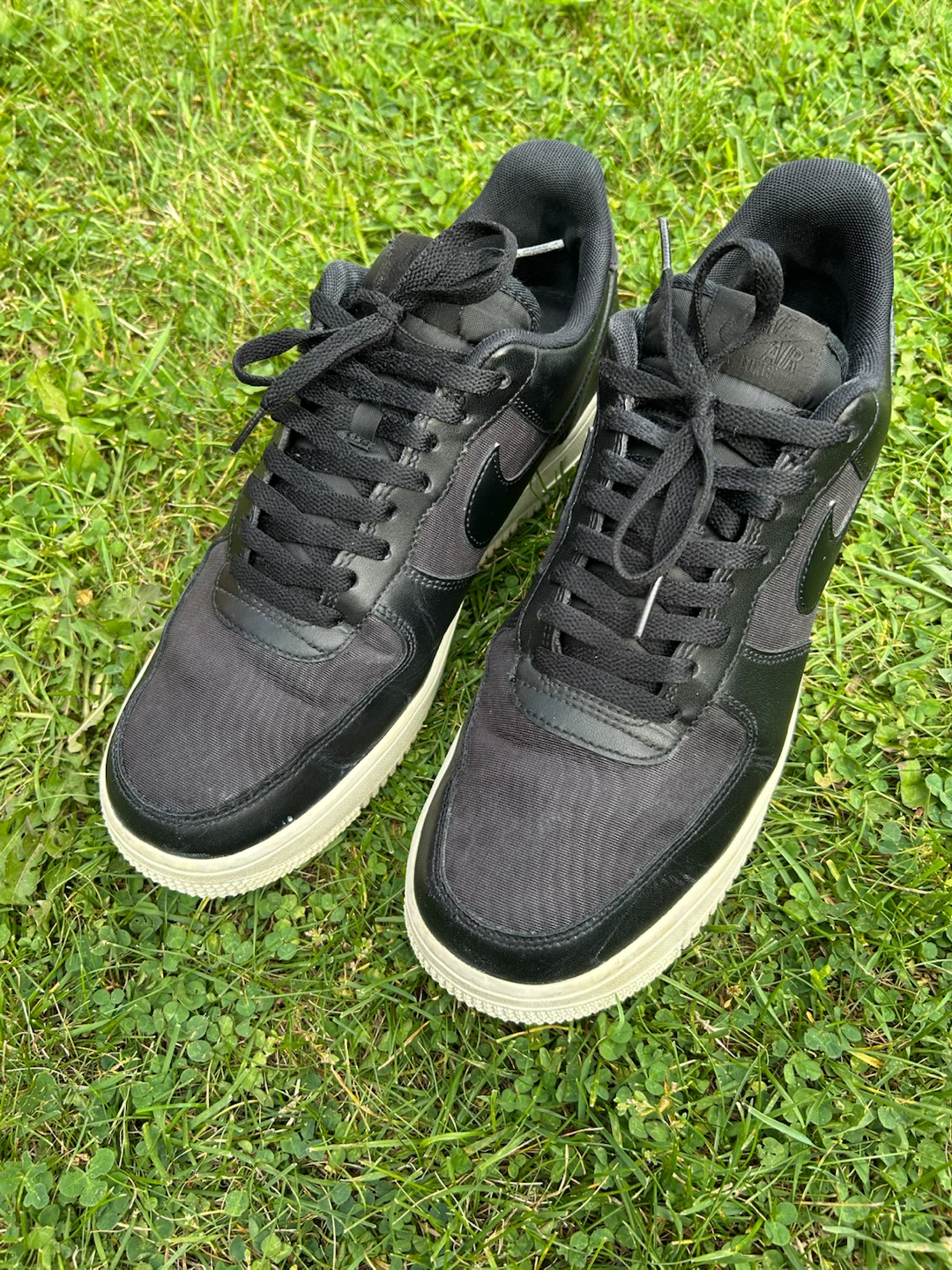 Mens Nike Air Force 1 Black Sneakers - size 11 - photo 2