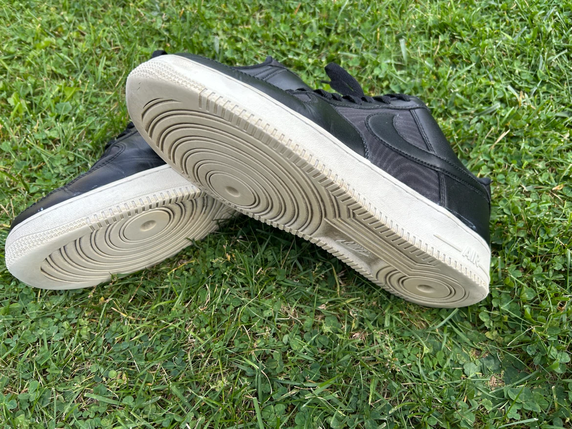 Mens Nike Air Force 1 Black Sneakers - size 11 - photo 4