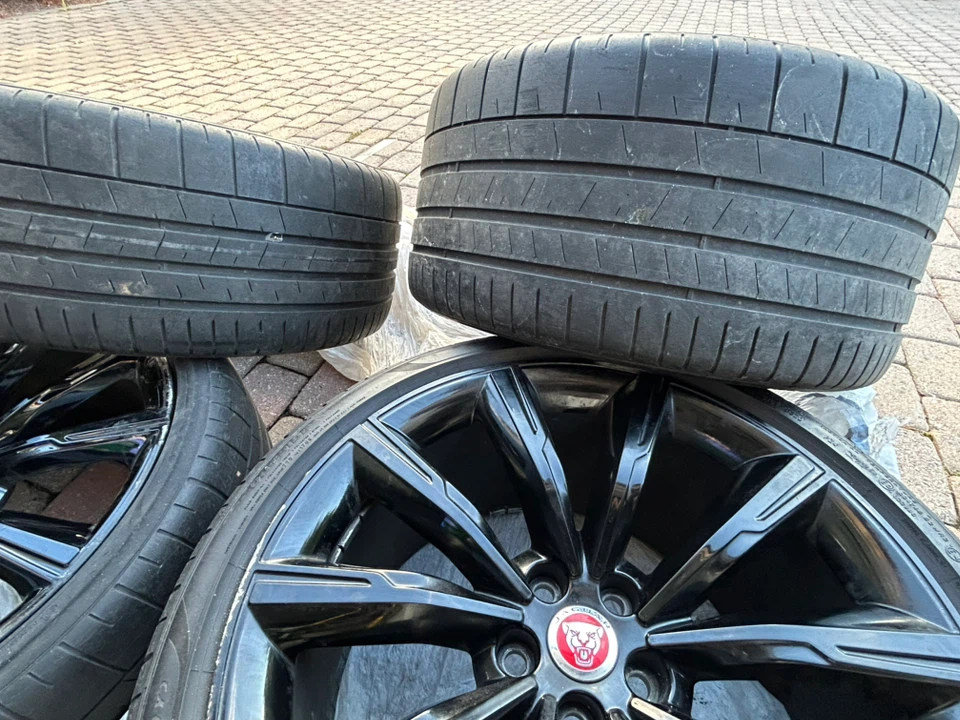 20“ Jaguar F type rims(4) & pirelli rear tires(2)