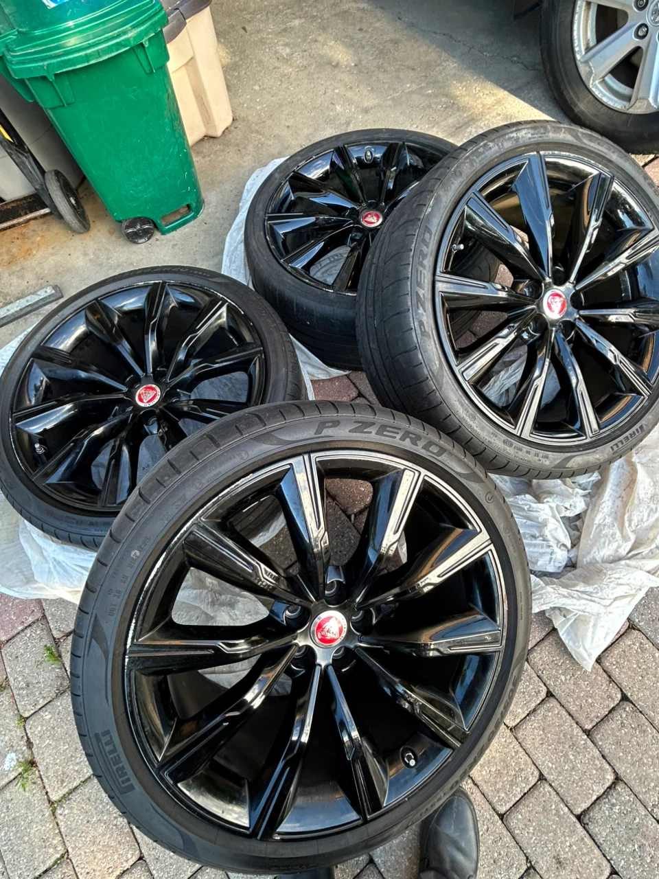 20“ Jaguar F type rims(4) & pirelli rear tires(2) - photo 2