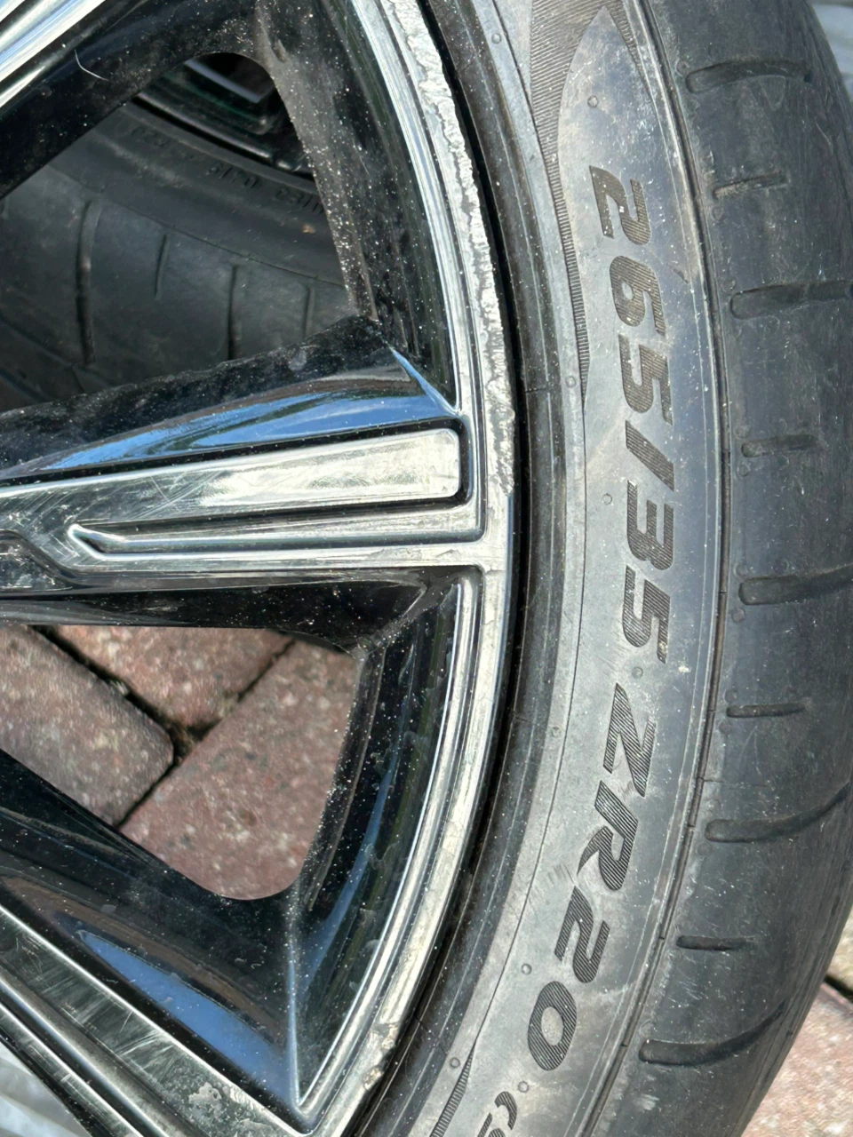 20“ Jaguar F type rims(4) & pirelli rear tires(2) - photo 3